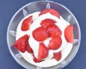 DSC_0435 • nogetiovnen.dk Jordbær med råcreme - nem dessert opskrift