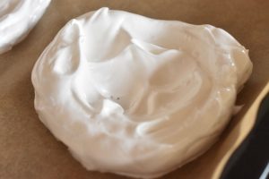 DSC_0451 • nogetiovnen.dk Marengs fuglereder med flødeskum & jordbær