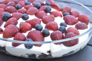 Flødebollekage - nem lækker sommerdessert 