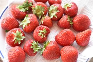 Jordbær smoothie - nem opskrift med yoghurt