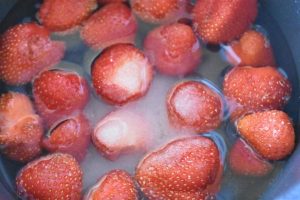 Jordbærgrød - opskrift på hjemmelavet rødgrød