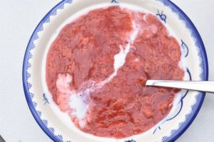 Jordbærgrød - opskrift på hjemmelavet rødgrød