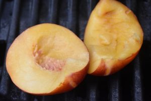 Grillede nektariner til dessert eller salat