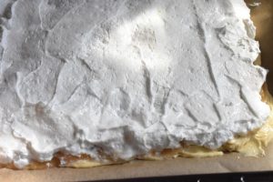 Amerikansk lagkage med frugt - i bradepande