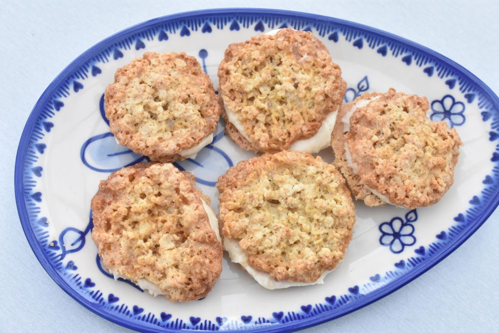 DSC_1363 • nogetiovnen.dk Havregrynskager med smørcreme nem opskrift