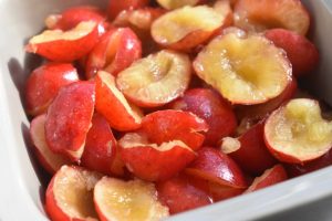 DSC_1451 • nogetiovnen.dk Bagte blommer med vanilje - nem opskrift