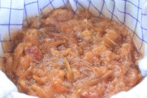 Blommesaft - opskrift på saft med blommer