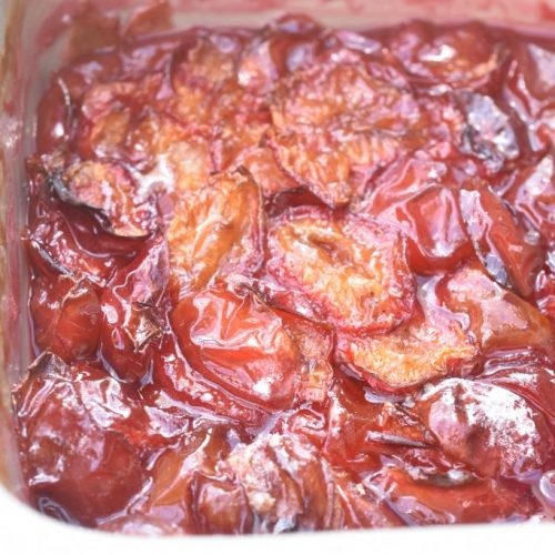 Bagte blommer med vanilje - nem opskrift