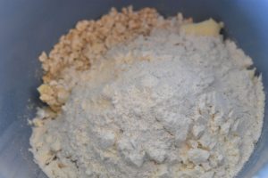 Brombærcrumble - nem kage med brombær 