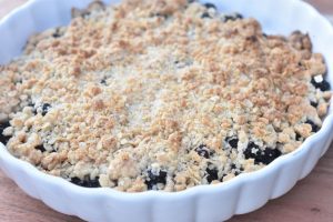 Brombærcrumble - nem kage med brombær 