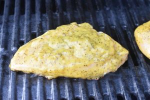 Kyllingebryst med marinade på grill - saftig