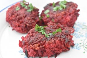 Rødbedebøffer - vegetarbøffer med rødbeder