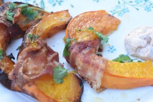 Græskar i ovn med bacon - bagt hokkaido græskar