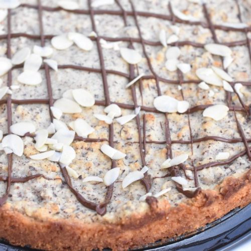 Hasselnøddekage - nem lækker nøddetærte