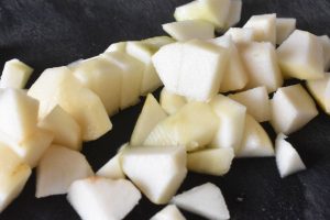 Pærecrumble i kop - nem kage i mikroovn