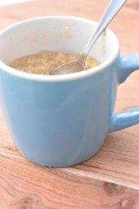 Pærecrumble i kop - nem kage i mikroovn