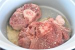 Osso buco opskrift - i slow cooker eller gryde