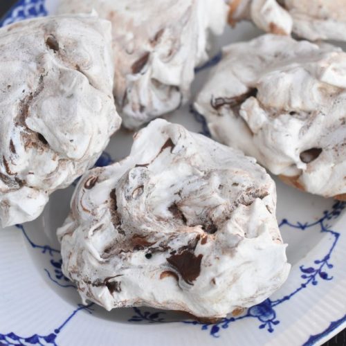 Marengs - store marengskys med chokolade