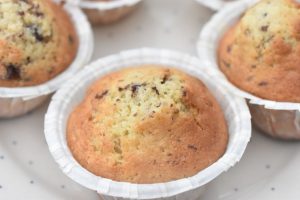 DSC_2054 • nogetiovnen.dk Muffins med chokoladestykker - nem opskrift