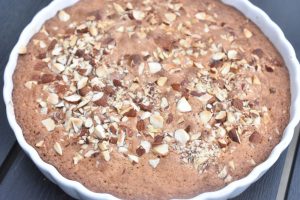 DSC_2199 • nogetiovnen.dk Karamelkage med chokolade - nem opskrift