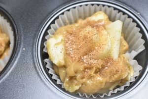 Æble muffins med kanel - saftige æblemuffins