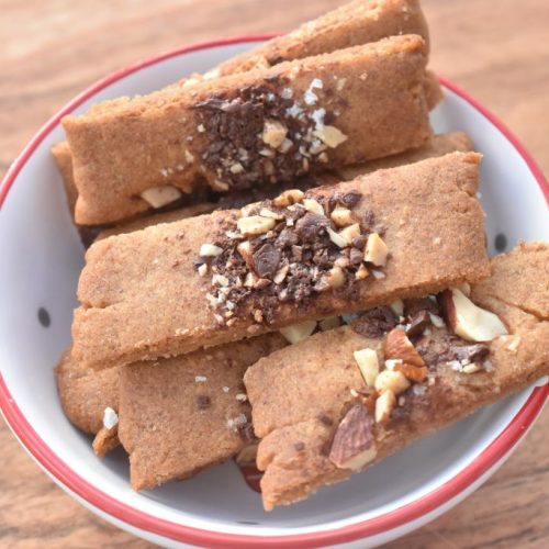 Nemme småkager med brunet smør & chokolade