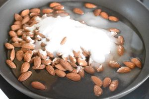 Brændte mandler - nem opskrift - sprøde & lækre