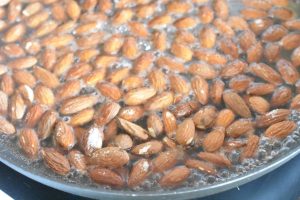 Brændte mandler - nem opskrift - sprøde & lækre