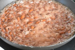 Brændte mandler - nem opskrift - sprøde & lækre