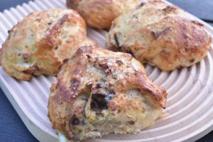 Julebrud med marcipan, mandler & chokolade