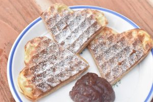 Vafler - opskrift på sprøde søde hjertevafler