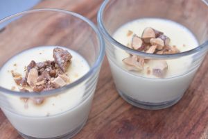 Panna cotta opskrift - nem dessert med fløde