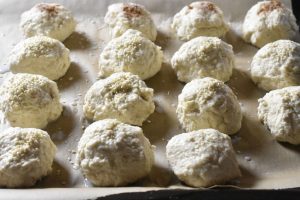 Scones med ris a la mande rester - nem opskrift