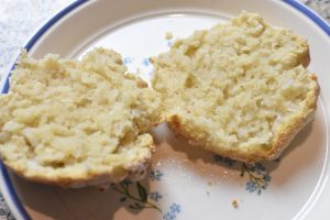 Scones med ris a la mande rester - nem opskrift