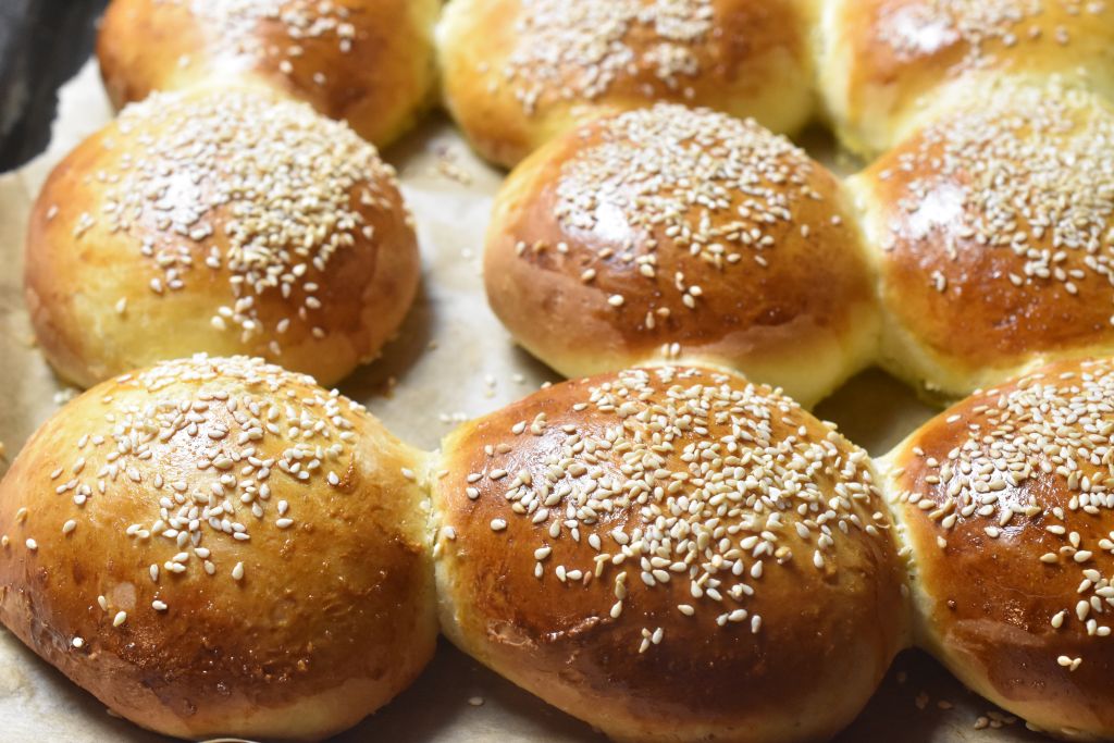 DSC_0433 • nogetiovnen.dk Brioche boller - opskrift på bløde burgerboller