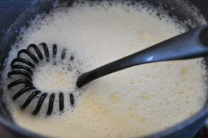 Panna cotta med hvid chokolade og Bailey