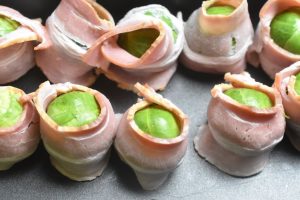 Rosenkål med bacon og honning - nem opskrift
