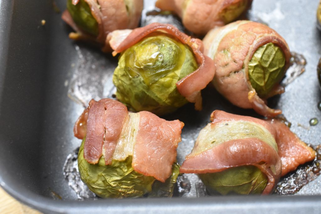 Rosenkål med bacon og honning - nem opskrift