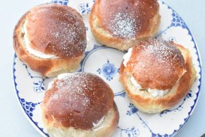 DSC_0831 • nogetiovnen.dk Semlor - opskrift på svenske fastelavnsboller