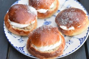 DSC_0837 • nogetiovnen.dk Semlor - opskrift på svenske fastelavnsboller