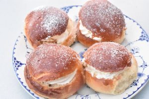 DSC_0849 • nogetiovnen.dk Semlor - opskrift på svenske fastelavnsboller