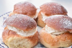 DSC_0851 • nogetiovnen.dk Semlor - opskrift på svenske fastelavnsboller