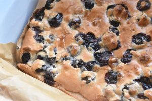 Makron blåbærsnitter med marcipan - nemme