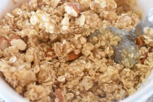 Müslibar med mandler - sprøde havresnitter