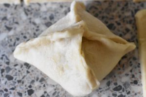 Gammeldags fastelavnsboller med creme & svesker