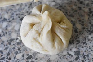 Gammeldags fastelavnsboller med creme & svesker