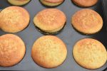 Cupcakes til fastelavn - lækre semlor muffins
