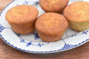 Nemme muffins med vanilje og kardemomme