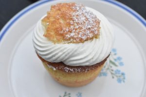 Nemme muffins med vanilje og kardemomme