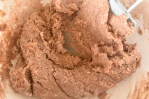 Cookiekage snitter med Daim og chokolade